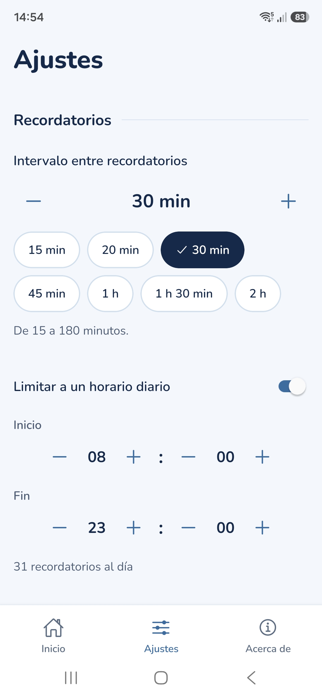 Ajustes de los recordatorios, en el tema claro: intervalo de 30 minutos, atajos de 15 minutos a 2 horas y horario diario de 08:00 a 23:00, con 31 recordatorios al día.